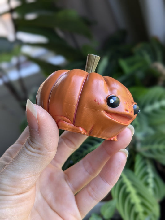 Bruised Pumpkin Frog (print line defect)