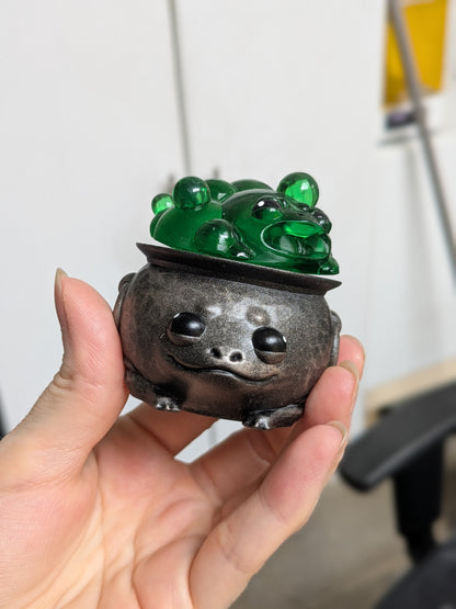 Cauldron Frog | B-Grade