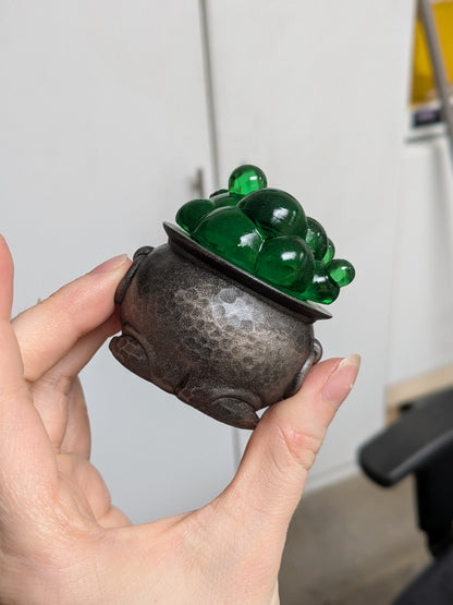 Cauldron Frog | B-Grade